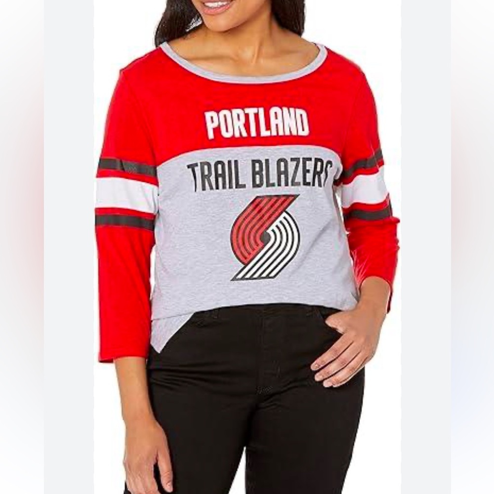 NWT UNK NBA Portland Trailblazers Tee Basketball Logo